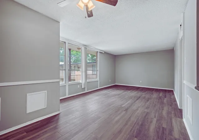 Photo 2 of Condo for sale at 108 N Belvedere Blvd #22, Memphis, TN 38104 | MLS# 3598481 | Listing updated on 2026-09-24