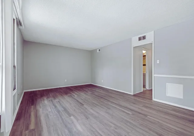 Photo 3 of Condo for sale at 108 N Belvedere Blvd #22, Memphis, TN 38104 | MLS# 3598481 | Listing updated on 2026-09-24