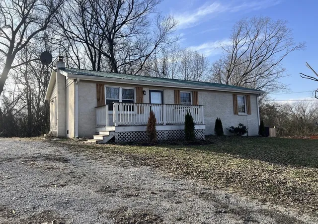 Photo 1 of Single family home for sale at 811 Southside Dr, Mc Minnville, TN 37110 | MLS# 3598503 | Listing updated on 2026-10-02