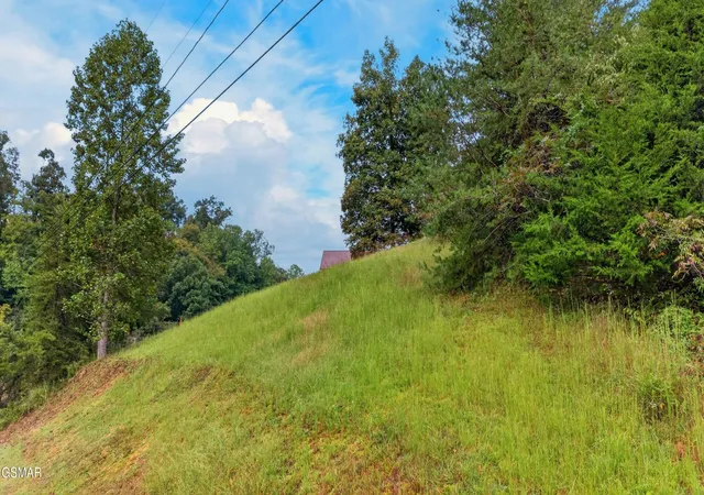 Photo 3 of Land for sale at 2089 Wingspan Dr, Sevierville, TN 37876 | MLS# 3598499 | Listing updated on 2026-10-01