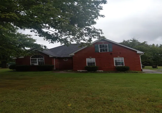 Photo 1 of Single family home for sale at 2801 Oak Grv Church Rd, Bethpage, TN 37022 | MLS# 3598774 | Listing updated on 2026-09-24