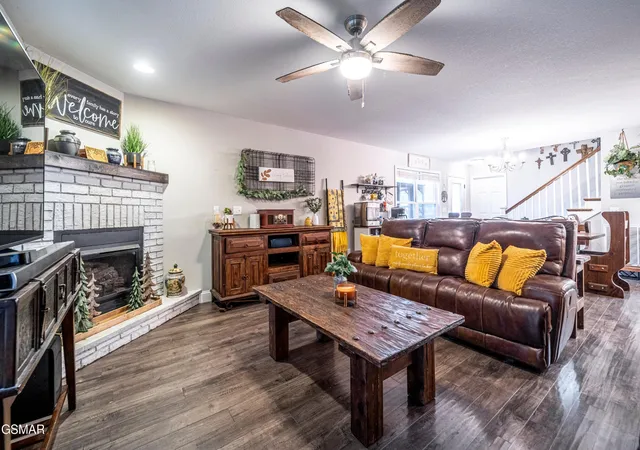 Photo 2 of Single family home for sale at 832 Catherine Crisp Dr, Kodak, TN 37764 | MLS# 3598530 | Listing updated on 2026-09-24