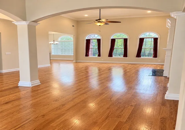 Photo 2 of Single family home for sale at 1002 Golf Clb Ln E, Hendersonville, TN 37075 | MLS# 3598537 | Listing updated on 2026-09-24