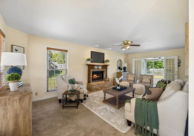 Photo 4 of Single family home for sale at 2120 Iroquois Ct, Thompsons Station, TN 37179 | MLS# 3598656 | Listing updated on 2026-10-08