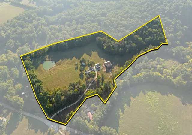 Photo 3 of Single family home for sale at 3466 Foster Chapel Rd, Columbia, TN 38401 | MLS# 3599369 | Listing updated on 2026-09-25