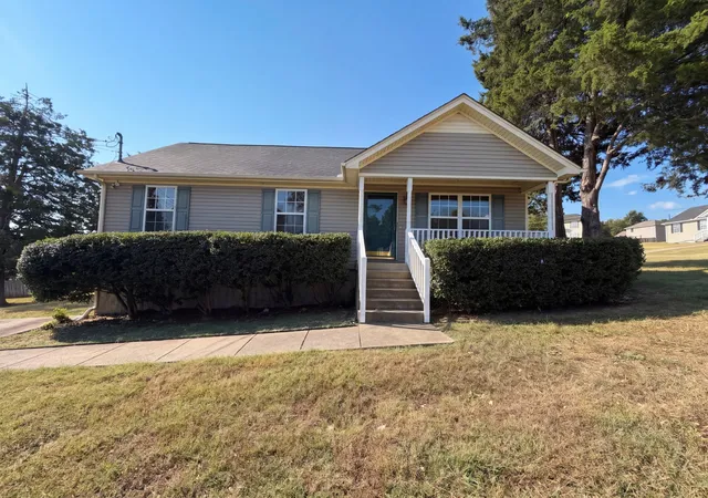 Photo 1 of Single family home for sale at 1303 St Hubbins Dr, La Vergne, TN 37086 | MLS# 3598589 | Listing updated on 2026-09-24