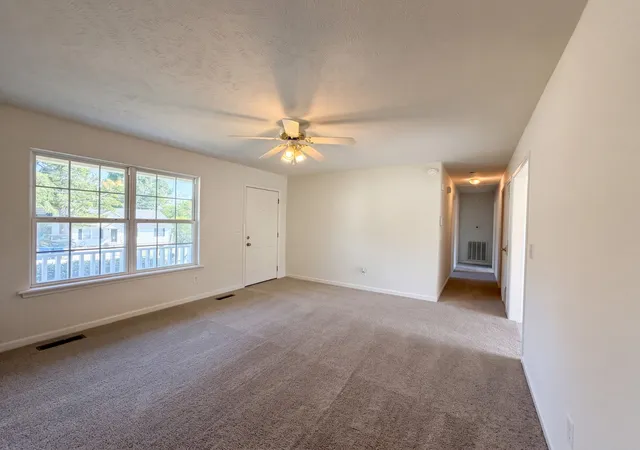 Photo 3 of Single family home for sale at 1303 St Hubbins Dr, La Vergne, TN 37086 | MLS# 3598589 | Listing updated on 2026-09-24