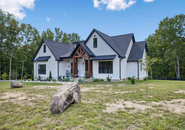 Photo 3 of Single family home for sale at 382 Annabelle Way, Jamestown, TN 38556 | MLS# 3610494 | Listing updated on 2026-10-05
