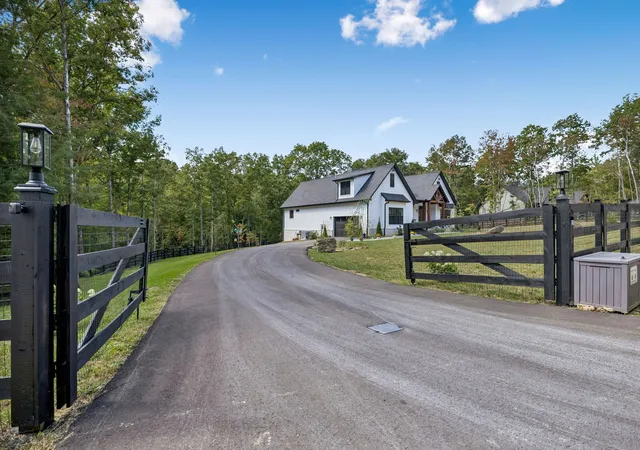 Photo 4 of Single family home for sale at 382 Annabelle Way, Jamestown, TN 38556 | MLS# 3610494 | Listing updated on 2026-10-05