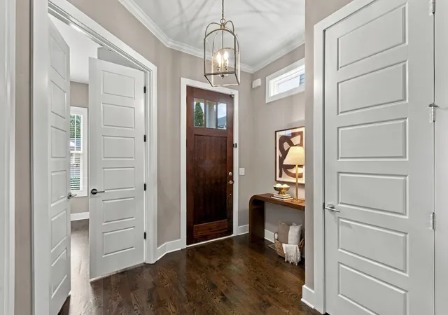 Photo 4 of Single family home for sale at 409a Theresa Ave, Nashville, TN 37205 | MLS# 3598834 | Listing updated on 2026-10-08
