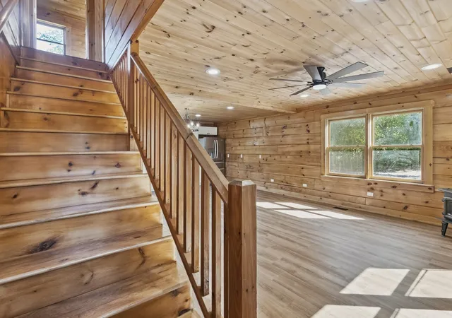 Photo 2 of Single family home for sale at 1941 Upper Sta Camp Cir, Cottontown, TN 37048 | MLS# 3599081 | Listing updated on 2026-10-01