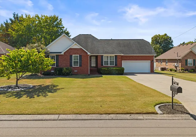 Photo 3 of Single family home for sale at 308 Acorn Ct, Smyrna, TN 37167 | MLS# 3601878 | Listing updated on 2026-10-04
