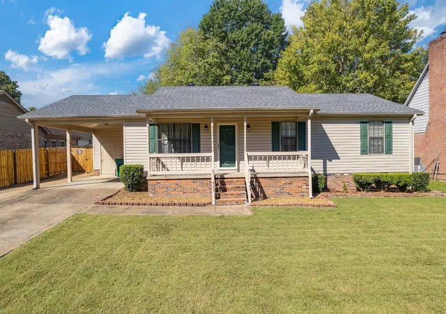 Photo 1 of Single family home for sale at 23 Roxy Cv, Jackson, TN 38301 | MLS# 3604027 | Listing updated on 2026-10-01