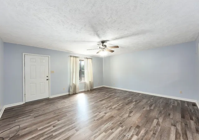 Photo 3 of Single family home for sale at 23 Roxy Cv, Jackson, TN 38301 | MLS# 3604027 | Listing updated on 2026-10-01