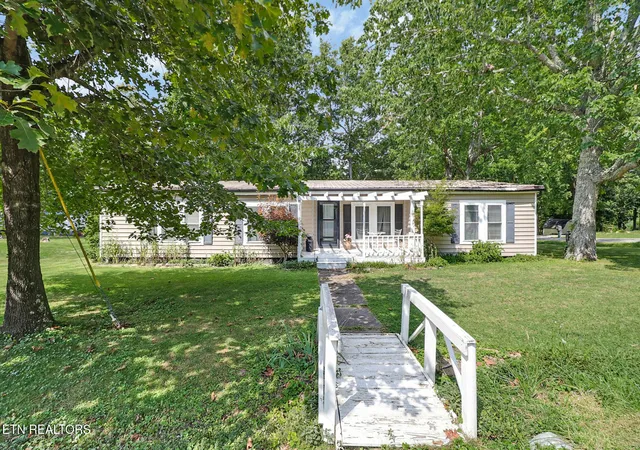 Photo 1 of Manufactured home for sale at 313 Rugby Rd, Crossville, TN 38558 | MLS# 3598609 | Listing updated on 2026-09-24
