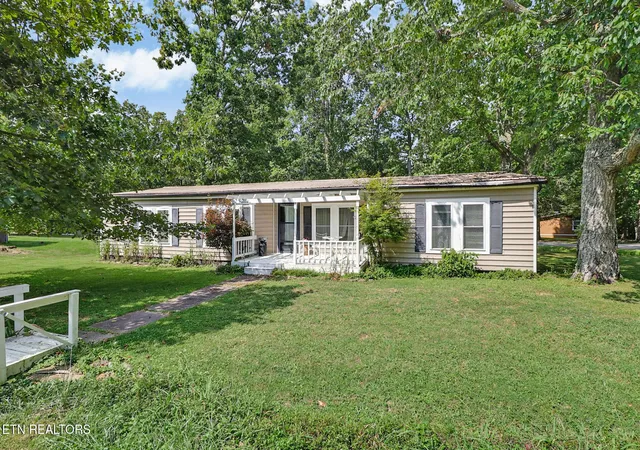 Photo 2 of Manufactured home for sale at 313 Rugby Rd, Crossville, TN 38558 | MLS# 3598609 | Listing updated on 2026-09-24