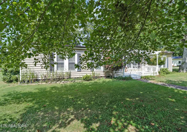 Photo 3 of Manufactured home for sale at 313 Rugby Rd, Crossville, TN 38558 | MLS# 3598609 | Listing updated on 2026-09-24
