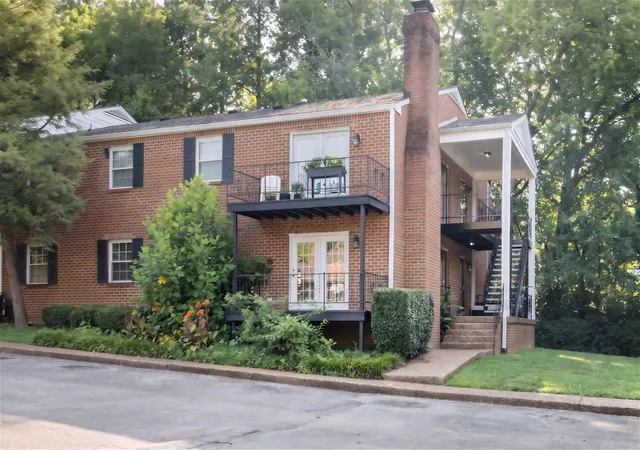 Listing Photo 1 - Condo for sale in building located at 601 Boyd Mill Ave, Franklin, TN 37064 - Unit #G8