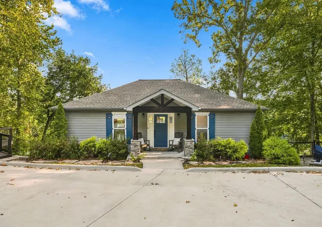 Photo 3 of Single family home for sale at 241 Lakeridge Dr S, Lynchburg, TN 37352 | MLS# 3599277 | Listing updated on 2026-09-26