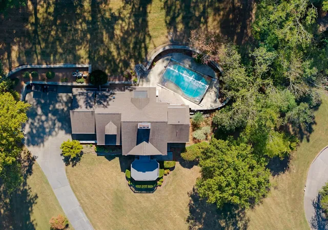 Single family home for sale at 2025 Lynnwood Dr, Franklin, TN 37069 | MLS# 3601410
