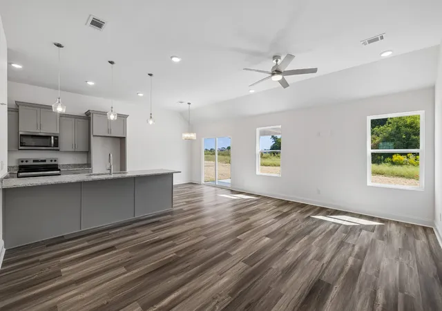 Photo 4 of Single family home for sale at 1290 Heflin St E, Cedar Hill, TN 37032 | MLS# 3601684 | Listing updated on 2026-09-26