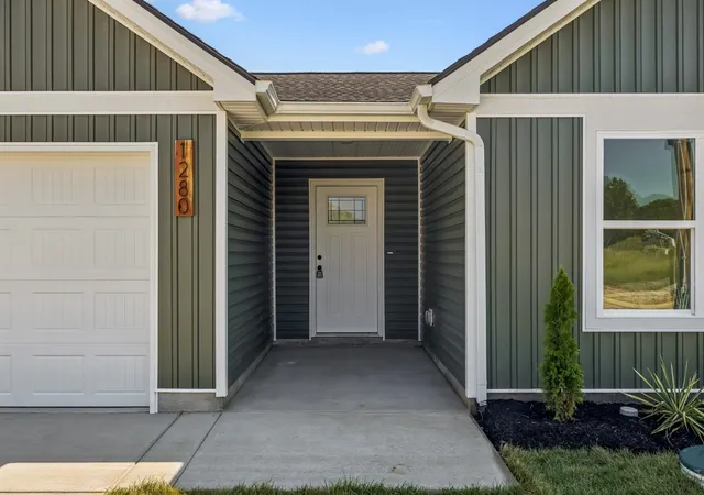 Photo 2 of Single family home for sale at 1280 Heflin St E, Cedar Hill, TN 37032 | MLS# 3601683 | Listing updated on 2026-09-26