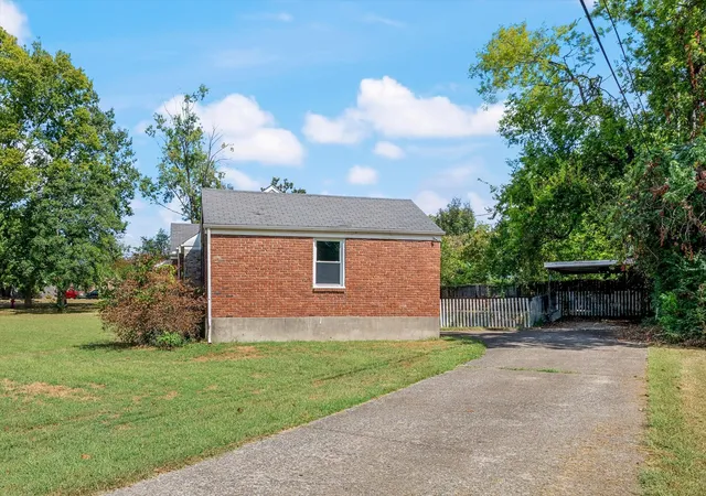 Photo 4 of Single family home for sale at 215 Dellrose Dr, Nashville, TN 37214 | MLS# 3599078 | Listing updated on 2026-10-27