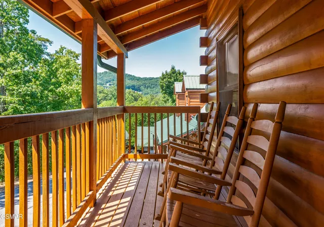 Photo 3 of Single family home for sale at 737 Chickasaw Gap Way, Pigeon Forge, TN 37863 | MLS# 3598655 | Listing updated on 2026-09-24