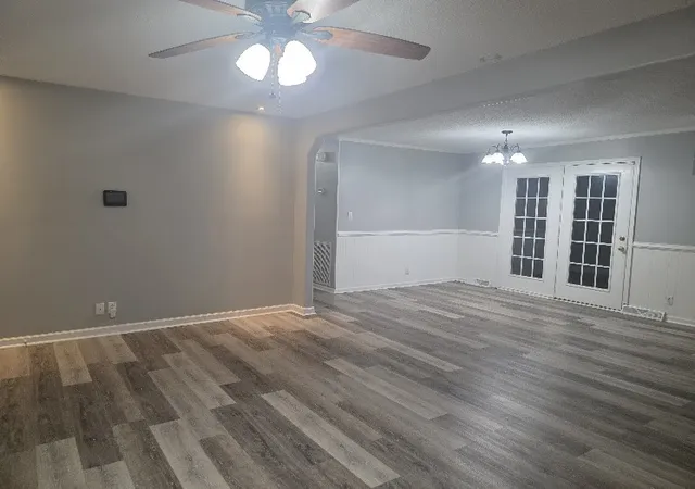 Photo 3 of Single family home for sale at 2142 Old Russellville Pike, Clarksville, TN 37043 | MLS# 3599109 | Listing updated on 2026-10-28