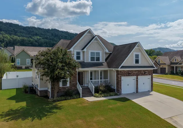 Photo 2 of Single family home for sale at 8004 Perfect View, Ooltewah, TN 37363 | MLS# 3598691 | Listing updated on 2026-10-04