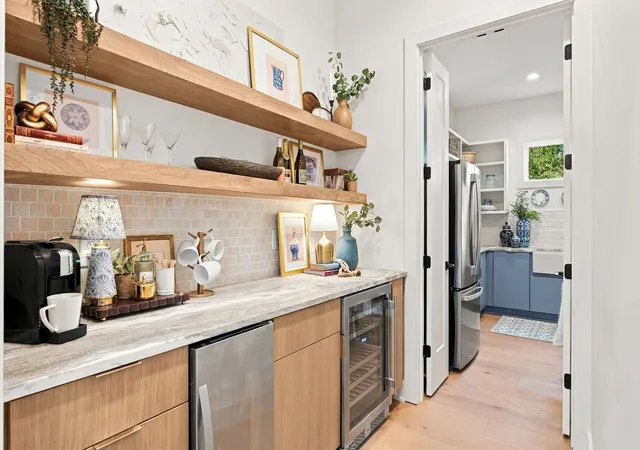 Photo 3 of Single family home for sale at 4700 Illinois Ave, Nashville, TN 37209 | MLS# 3598744 | Listing updated on 2026-10-14