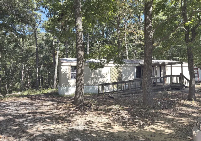 Photo 3 of Manufactured home for sale at 1636 Old Hwy 18, Dover, TN 37058 | MLS# 3602910 | Listing updated on 2026-10-05