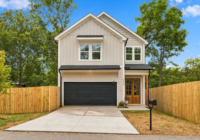 Photo 1 of Single family home for sale at 6423 Edsel Dr, Nashville, TN 37209 | MLS# 3601293 | Listing updated on 2026-10-04