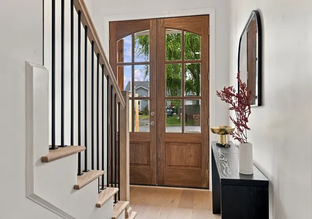 Photo 3 of Single family home for sale at 6423 Edsel Dr, Nashville, TN 37209 | MLS# 3601293 | Listing updated on 2026-10-04