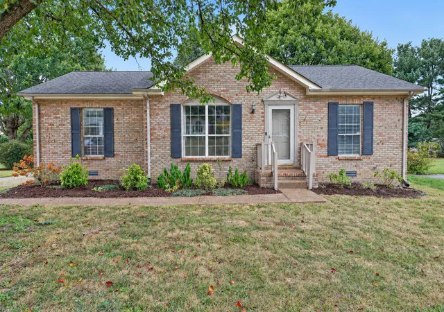 Photo 1 of Single family home for sale at 502 Highland Dr, White House, TN 37188 | MLS# 3598983 | Listing updated on 2026-10-06