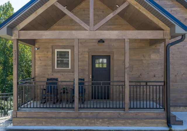 Photo 3 of Single family home for sale at 3342 Frontier View Dr, Sevierville, TN 37876 | MLS# 3598718 | Listing updated on 2026-09-24