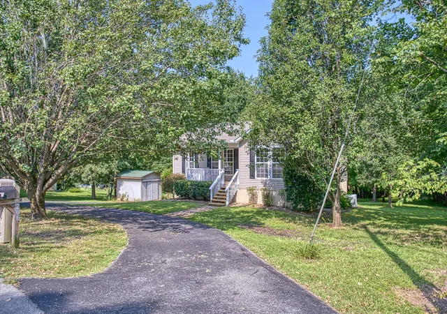 Photo 3 of Single family home for sale at 266 Bangham Rd E, Cookeville, TN 38501 | MLS# 3598900 | Listing updated on 2026-09-24