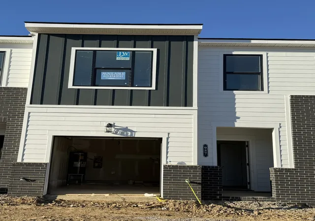 Photo 1 of Townhouse for sale at 957 Tellico St, Gallatin, TN 37066 | MLS# 3598736 | Listing updated on 2026-09-25