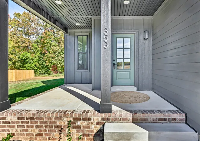 Photo 4 of Single family home for sale at 353 Chase Dr, Clarksville, TN 37043 | MLS# 3598743 | Listing updated on 2026-10-28