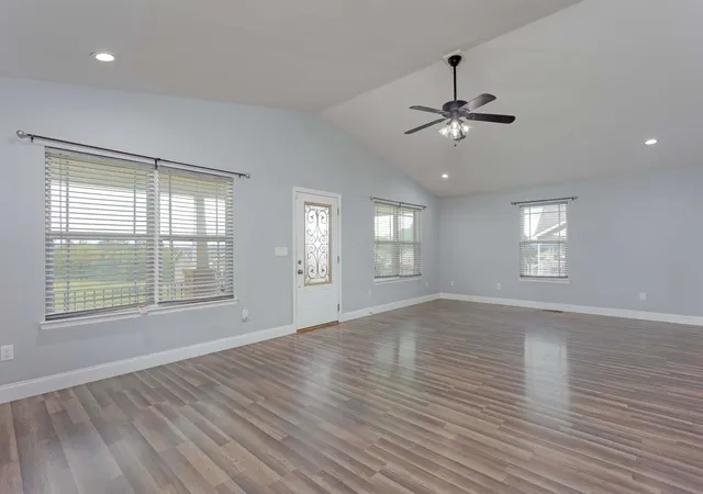 Photo 4 of Single family home for sale at 339 Foothills Dr, Dayton, TN 37321 | MLS# 3598786 | Listing updated on 2026-09-24
