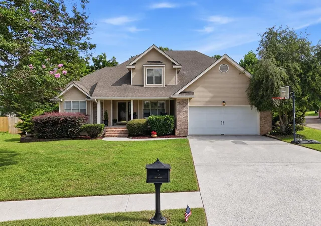 Single family home for sale at 8624 Georgetown Tr Ln, Chattanooga, TN 37421 | MLS# 3598756