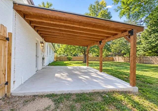 Photo 1 of Single family home for sale at 5027 Collinwood Dr, Clarksville, TN 37042 | MLS# 3599107 | Listing updated on 2026-09-26