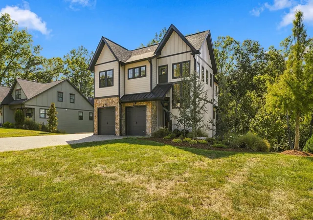 Photo 2 of Single family home for sale at 47 Abby Cir, Winchester, TN 37398 | MLS# 3598991 | Listing updated on 2026-09-25