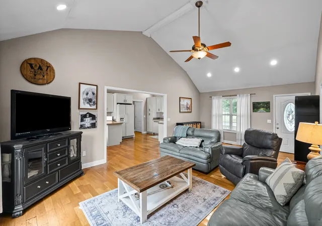 Photo 3 of Sale Pending at 166 Melrose Ln, Cadiz, KY 42211 | MLS# 3598784 | Listing updated on 2026-10-06