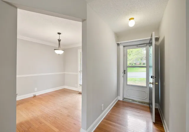Photo 3 of Single family home for sale at 5800 Labrador Ln, Antioch, TN 37013 | MLS# 3598842 | Listing updated on 2026-10-01
