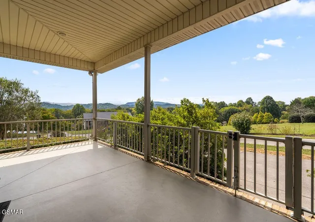 Photo 2 of Single family home for sale at 2723 Madison Ridge, Sevierville, TN 37876 | MLS# 3598783 | Listing updated on 2026-09-24