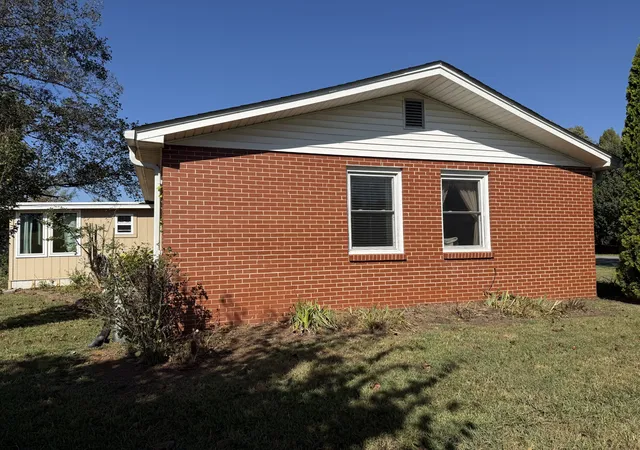 Photo 40 of Single family home for sale at 126 Roosevelt Rd, McMinnville, TN 37110 | MLS# 3612796 | Listing updated on 2026-10-08