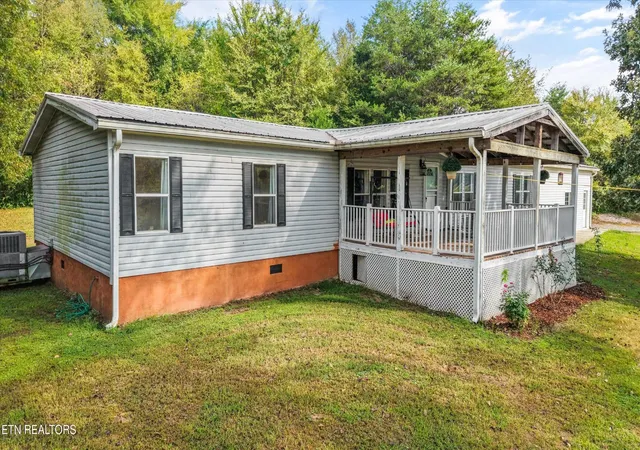 Photo 3 of Manufactured home for sale at 200 Campground Rd, Madisonville, TN 37354 | MLS# 3598788 | Listing updated on 2026-09-25