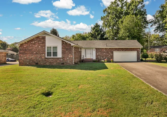 Photo 1 of Single family home for sale at 2136 Harvill Dr, Clarksville, TN 37043 | MLS# 3598814 | Listing updated on 2026-10-02