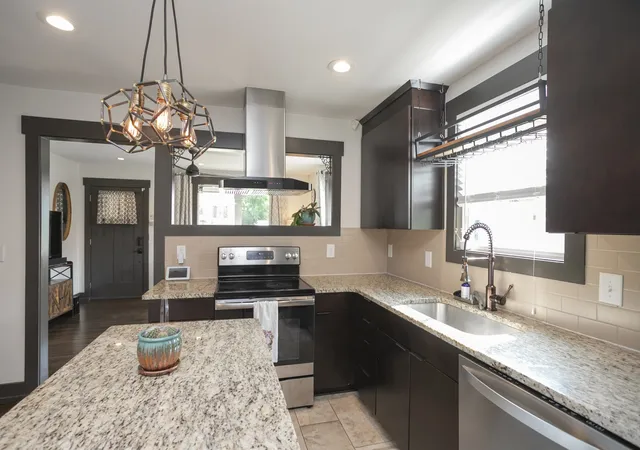 Photo 2 of Single family home for sale at 2626 Jenkins St, Nashville, TN 37208 | MLS# 3612948 | Listing updated on 2026-10-09